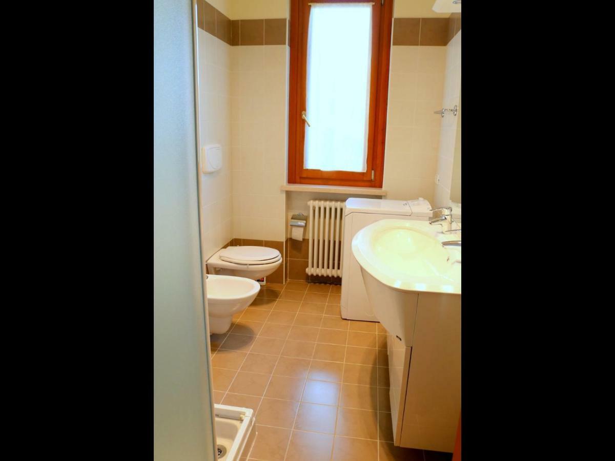 לאזיסה Small Residence Of Only 18 Apartments With Swimming Pool מראה חיצוני תמונה